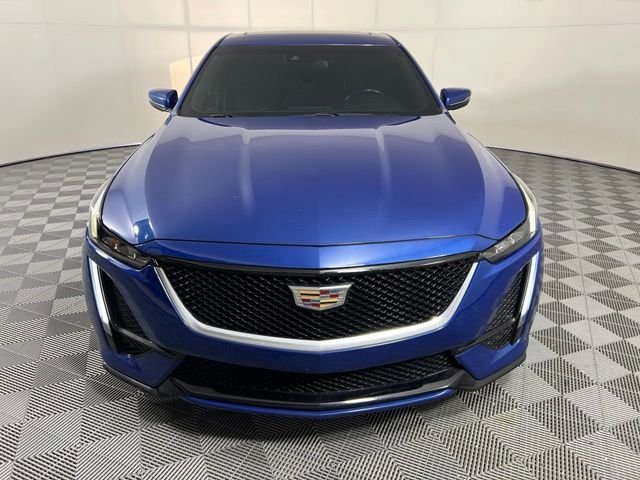 Used 2020  Cadillac Sport image 2