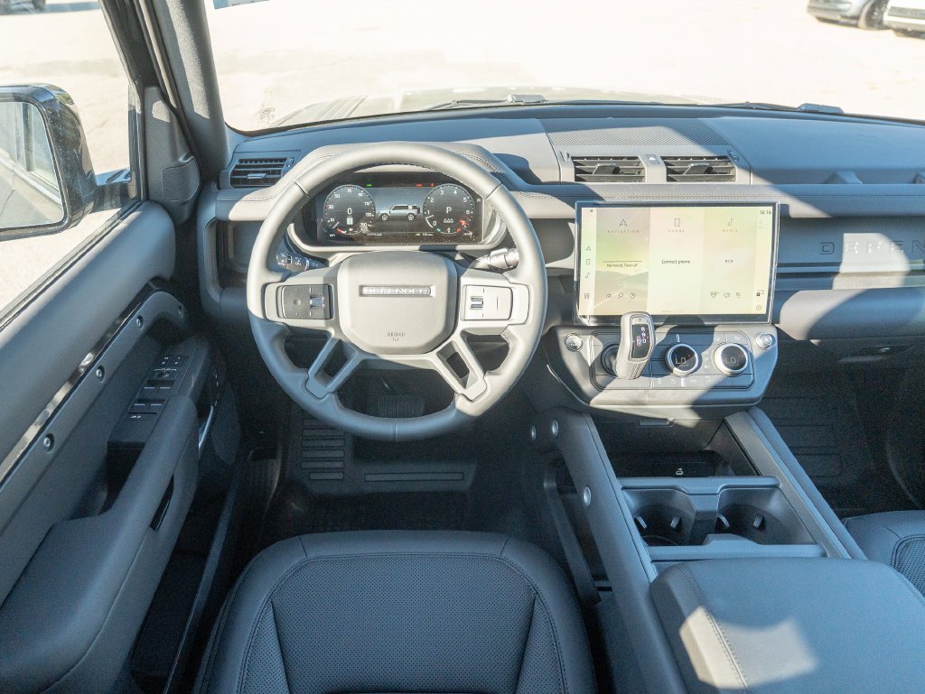 New 2026 Santorini Black Land Rover S image 12
