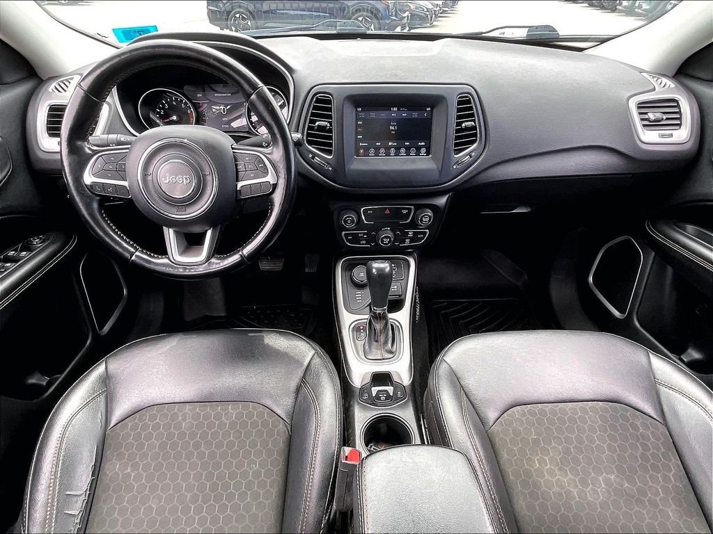 Used 2021 Jazz Blue Pearlcoat Jeep Latitude image 20