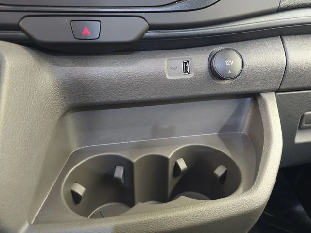 New 2026 Oxford White Ford Cargo Van image 31