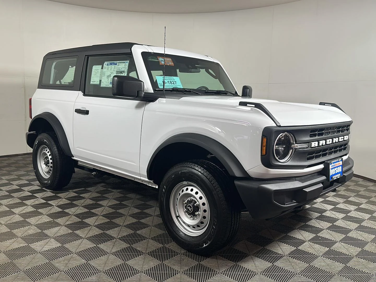 New 2026 Oxford White Ford Base image 1