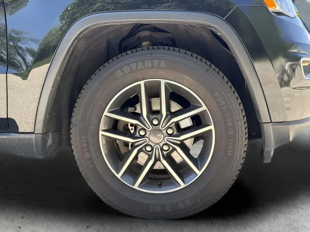 Used 2019 Black Jeep Limited image 28