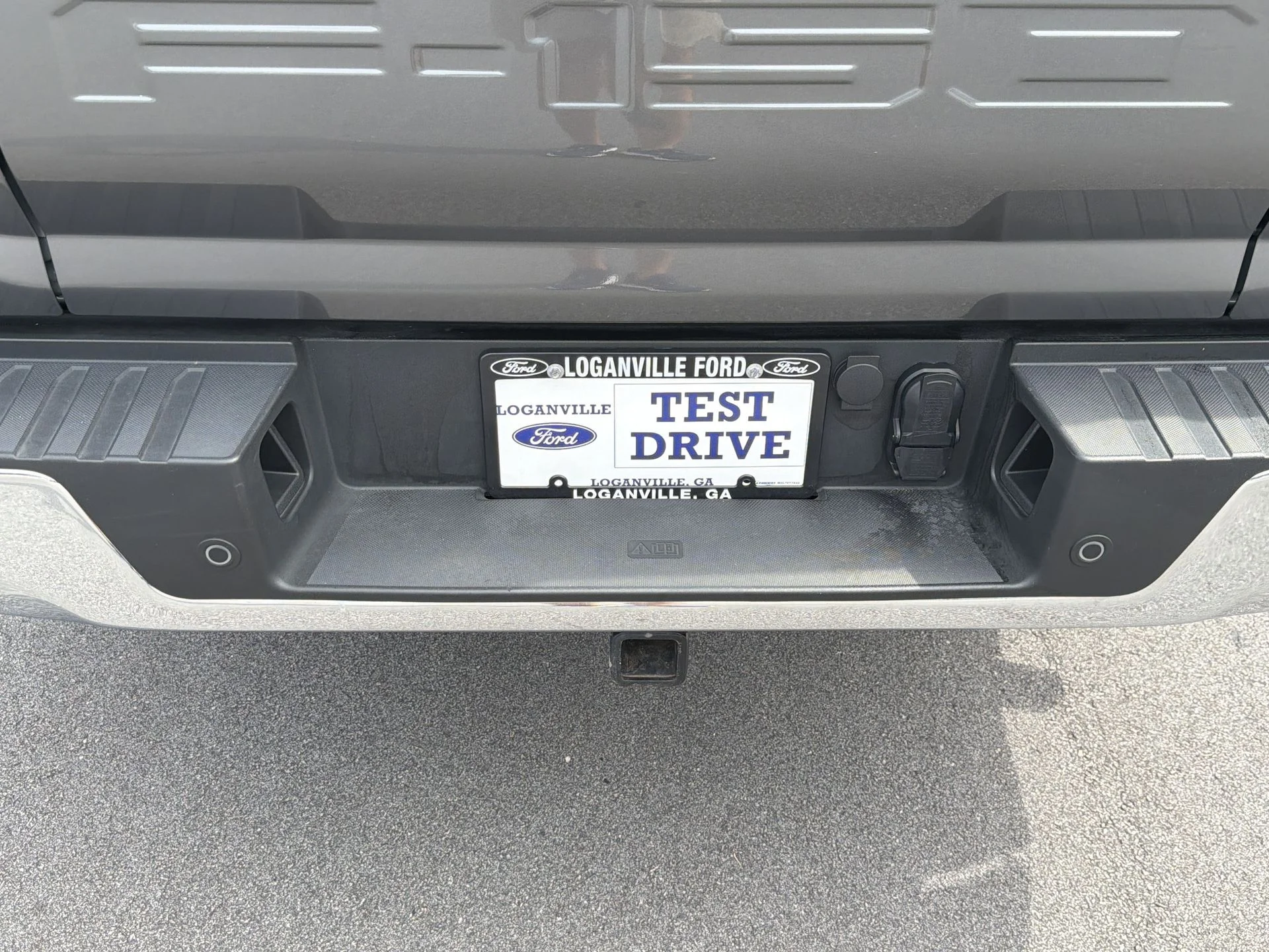 Certified Used 2025 Gray Metallic Ford Lariat image 30