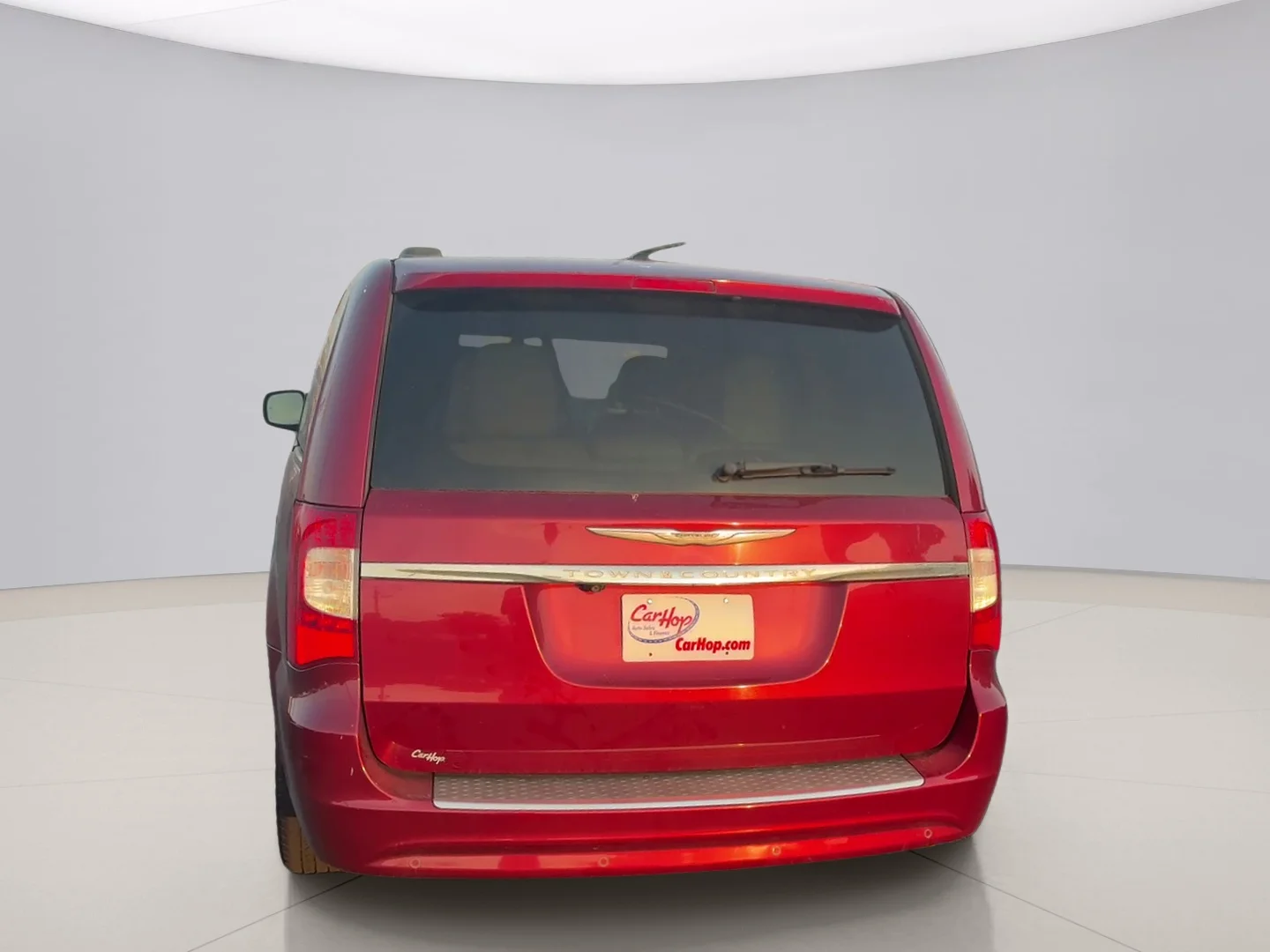 Used 2014 Red Chrysler TOURING L image 4