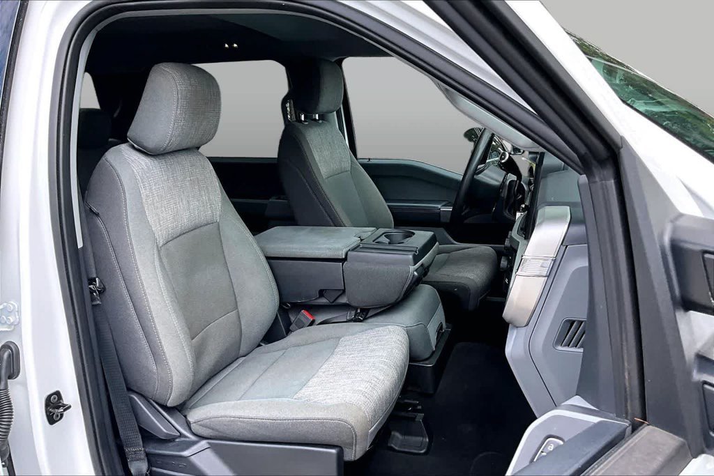 Used 2025 White Ford XLT image 9