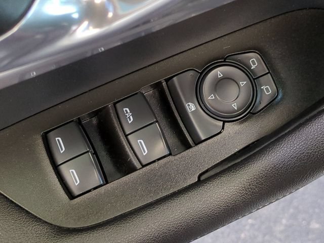 Used 2022 Summit White Chevrolet 2LT image 25
