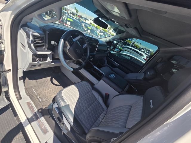 Used 2024 White Ford Limited image 3