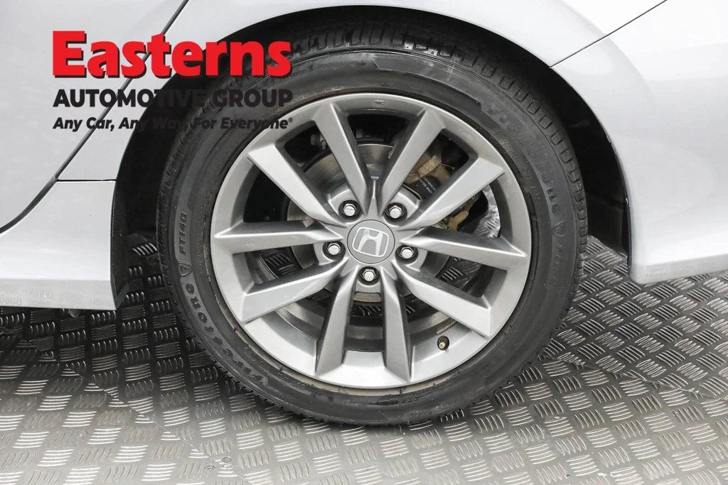 Used 2021 Silver Honda EX image 29