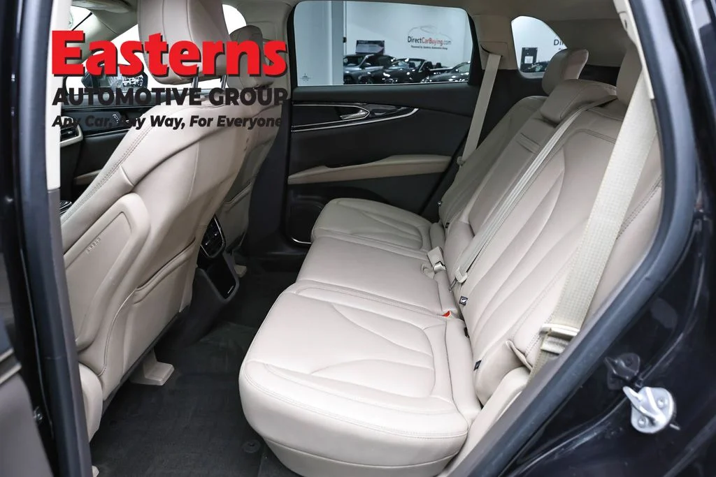 Used 2022 Black Lincoln Standard image 22