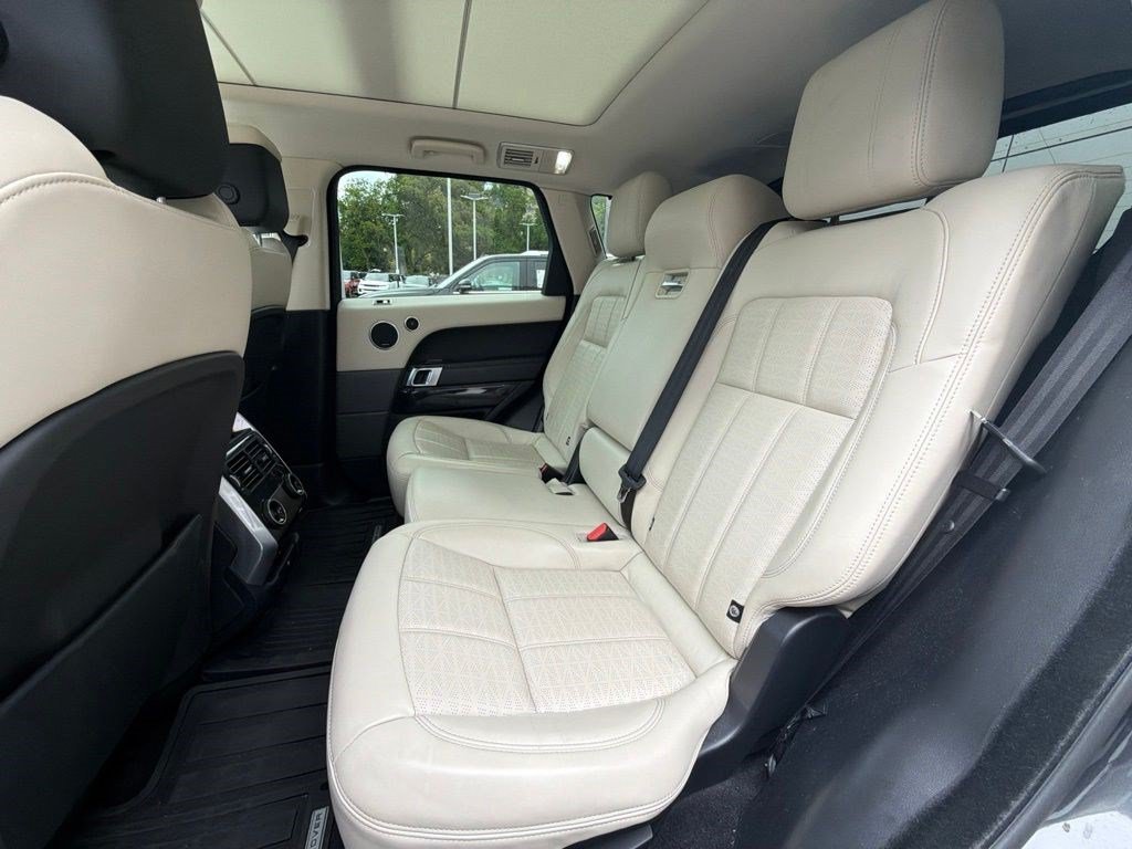 Used 2021 Carpathian Gray Premium Metallic Land Rover Autobiography image 18