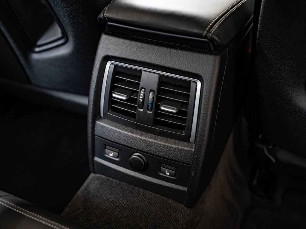 Used 2018 Mineral Gray Metallic BMW  image 35