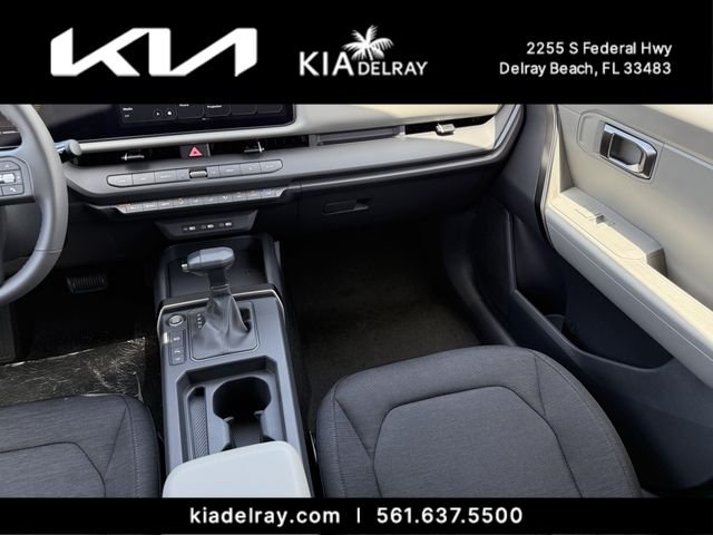 New 2027 Snow White Pearl Kia LX image 13