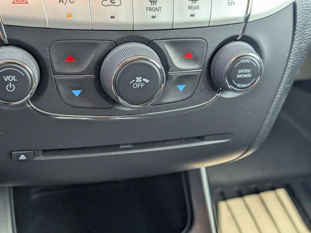 Used 2019 Gray Dodge SE image 25