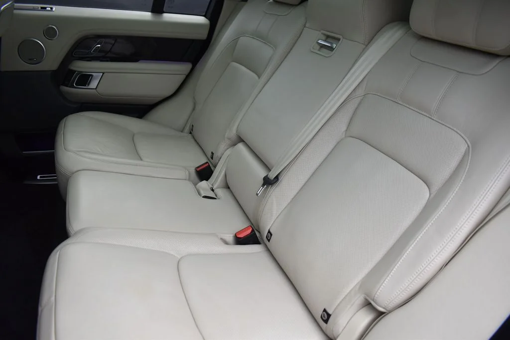 Used 2019 Silver Land Rover 5.0L V8 Supercharged Autobiography image 26