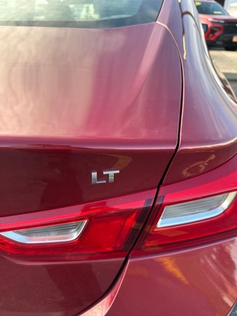 Used 2017 CAJUN RED TINTCOAT Chevrolet LT image 5
