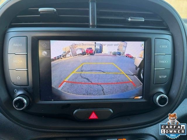 Used 2022 Snow White Pearl Kia LX image 13