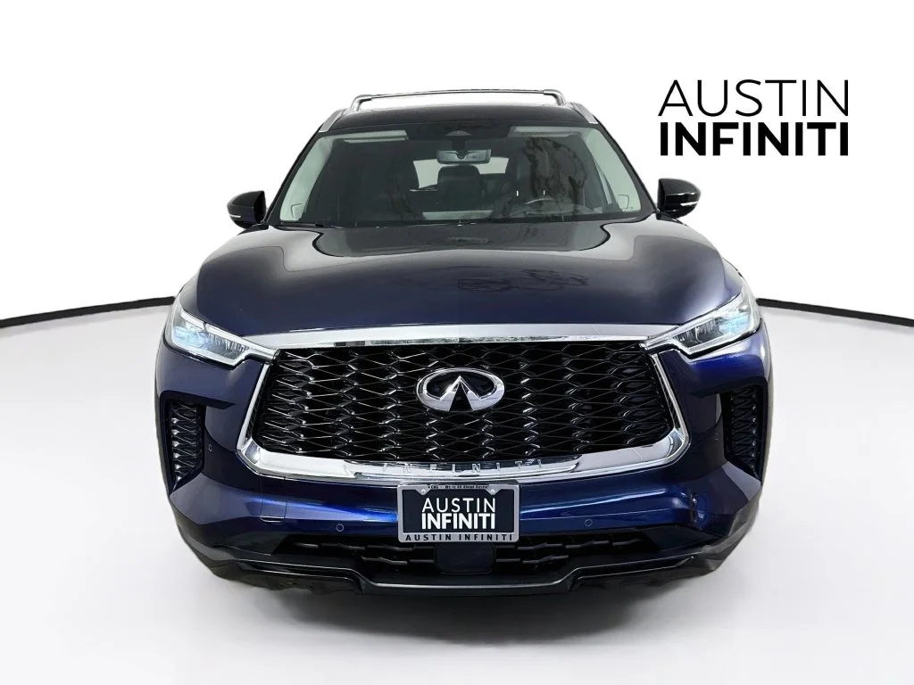 Certified Used 2024 Blue INFINITI LUXE image 4