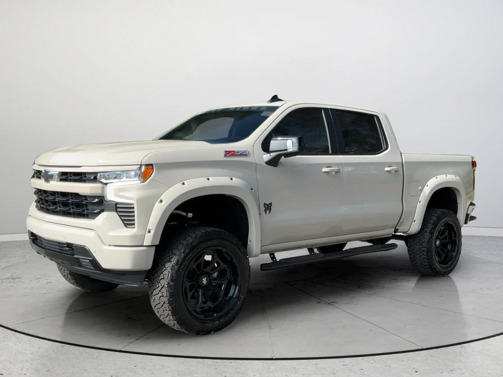 New 2026 White Sands Chevrolet RST image 3