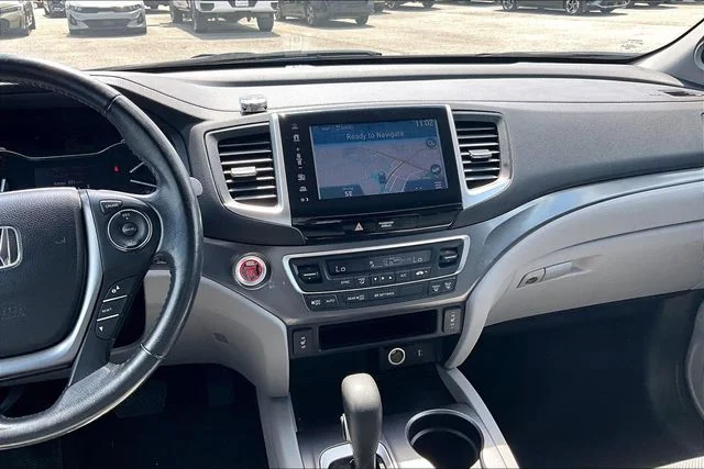 Used 2017  Honda RTL-T image 9