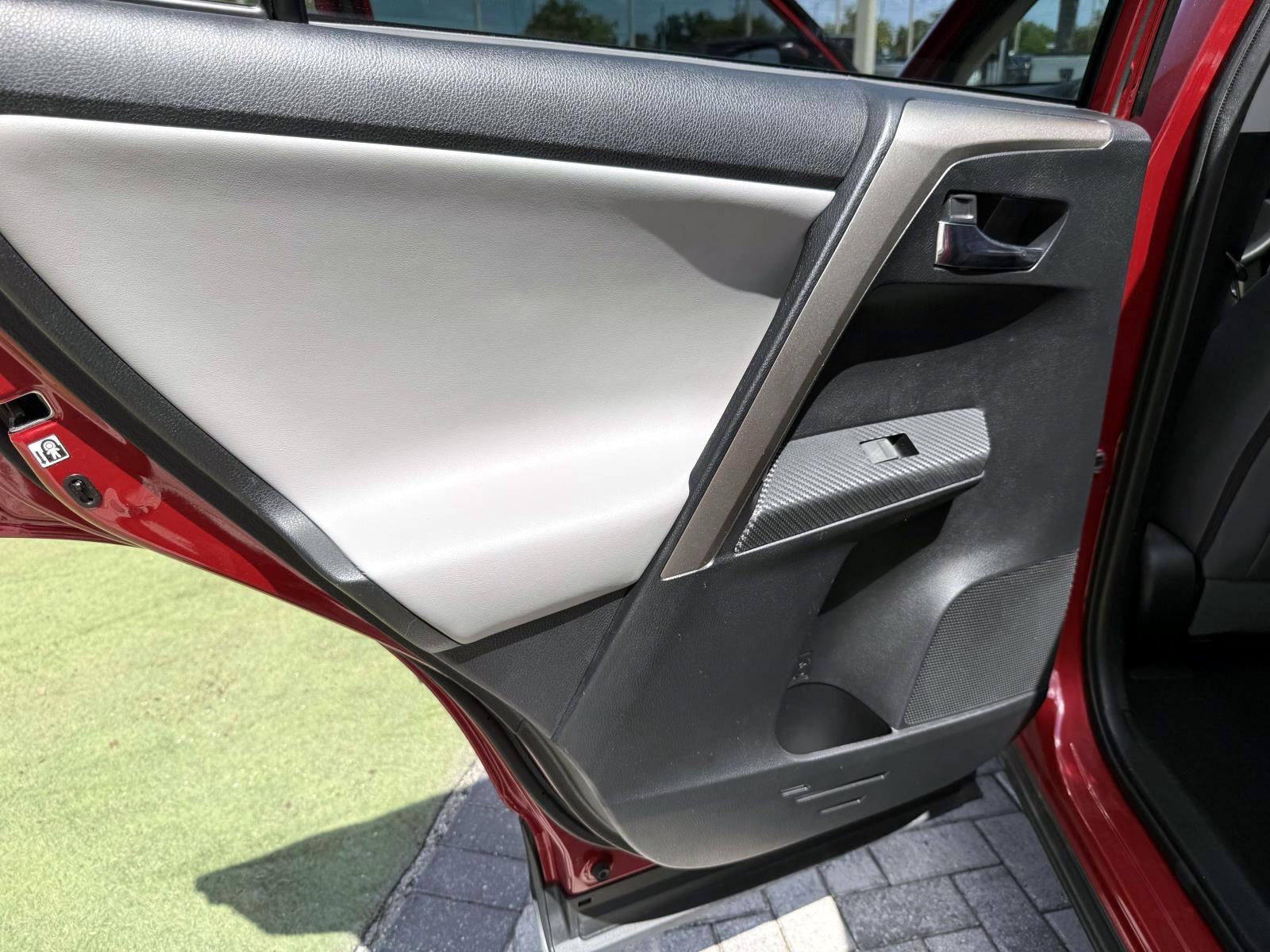 Used 2014 Barcelona Red Metallic Toyota Limited image 12