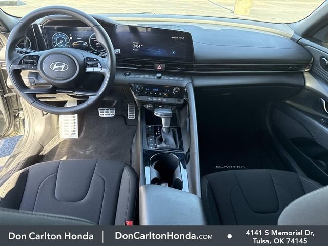 2025 Hyundai Elantra Blue - Photo 13