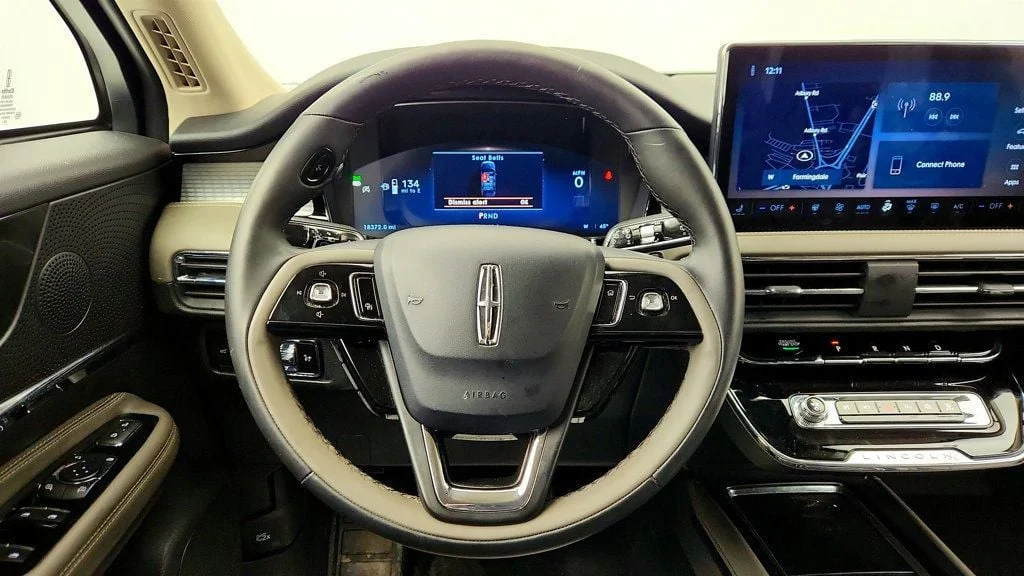 Used 2023 Pristine White Metallic Tri-Coat Lincoln Standard AWD w/ Equipment Group 101A and Co-Pilot360 Vision image 12