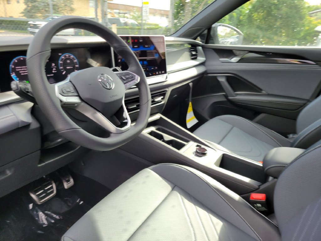New 2026 Beige/tan Volkswagen SE R-Line Black image 11