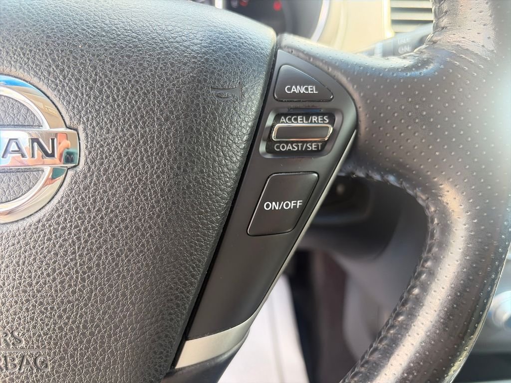 Used 2014 Midnight Nissan SV image 33