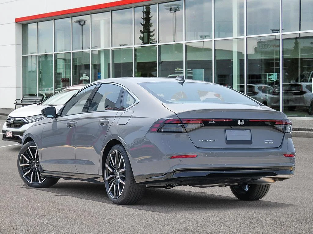 New 2026 Urban Grey Pearl Honda TOURING Touring comfort. Hybrid intelligence. image 4