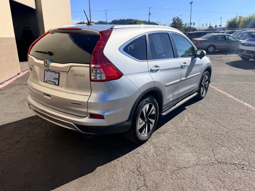 Used 2016  Honda Touring image 5