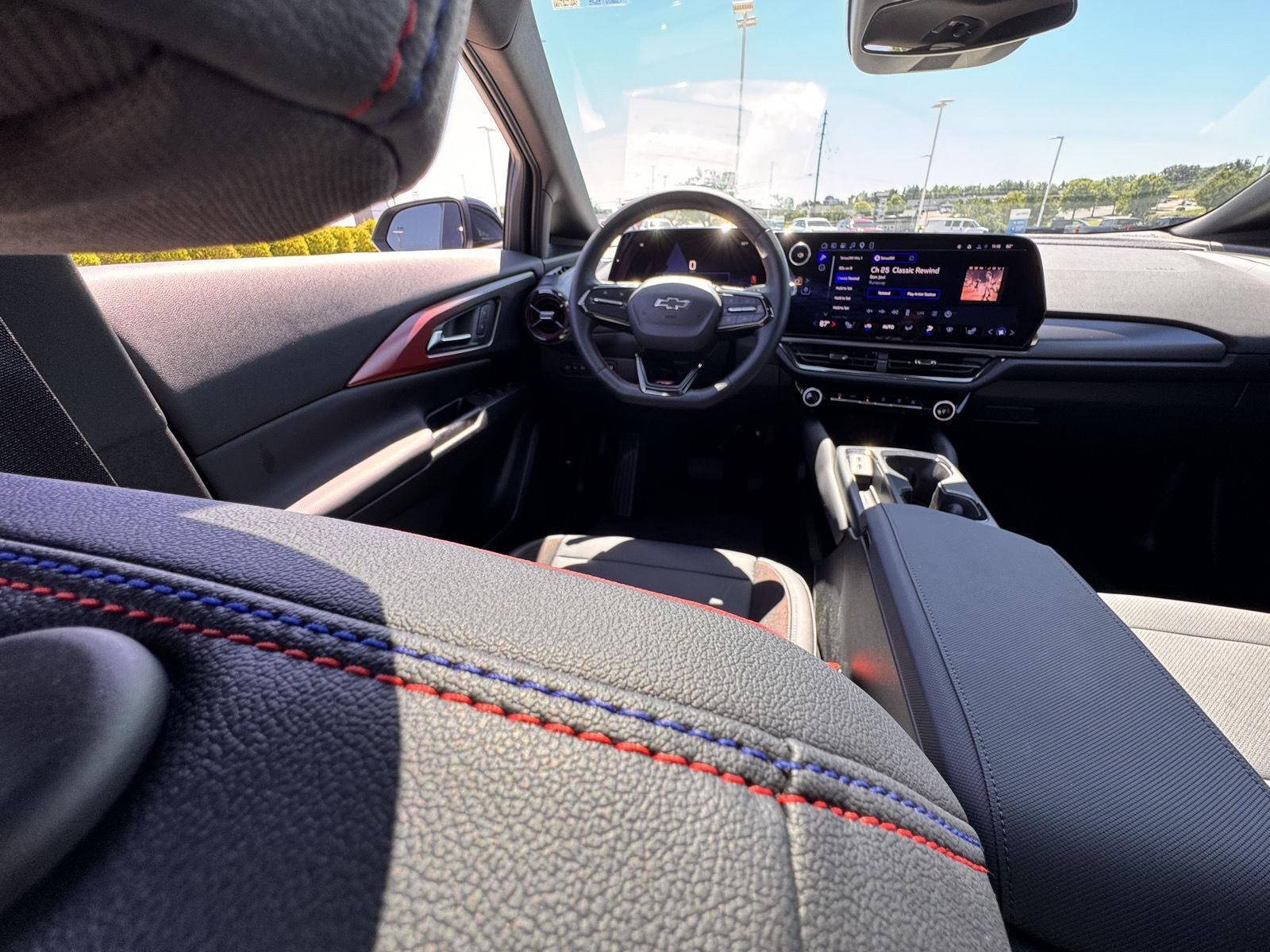 2026 Chevrolet Equinox EV RS - Photo 36