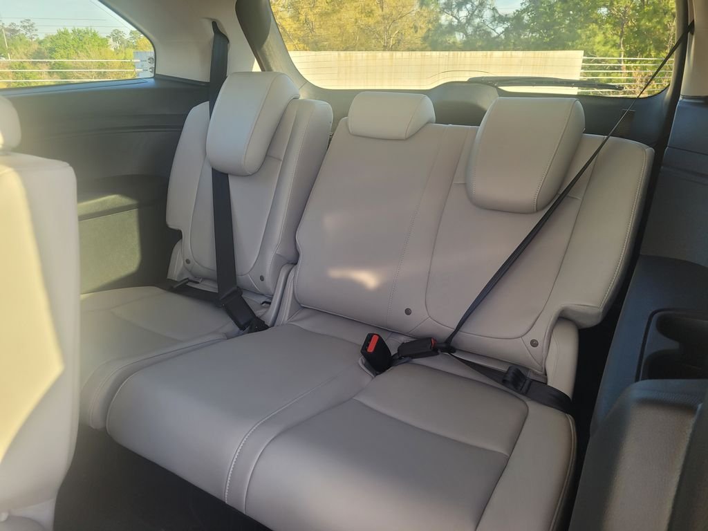 2026 Honda Odyssey EX-L - Photo 16