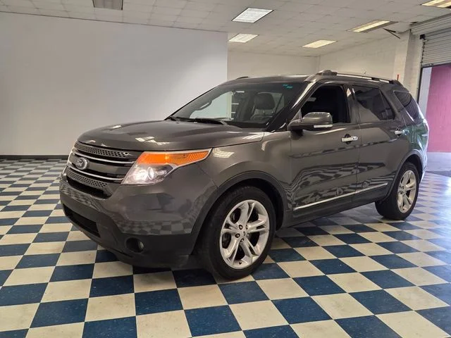 Used 2015  Ford Limited image 3