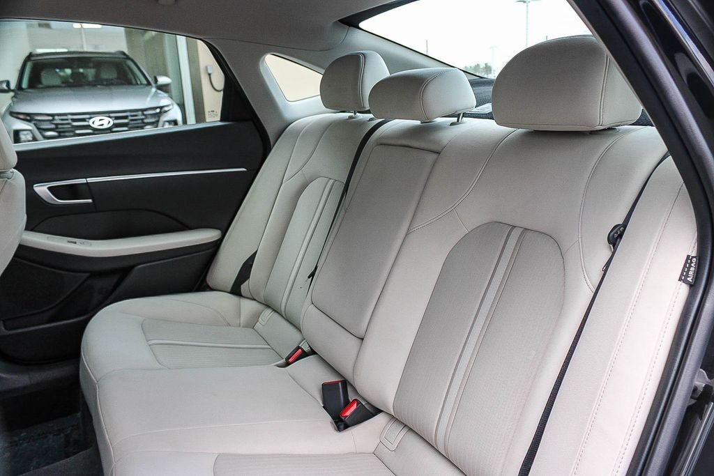 Certified Used 2025 Black Hyundai SEL image 19