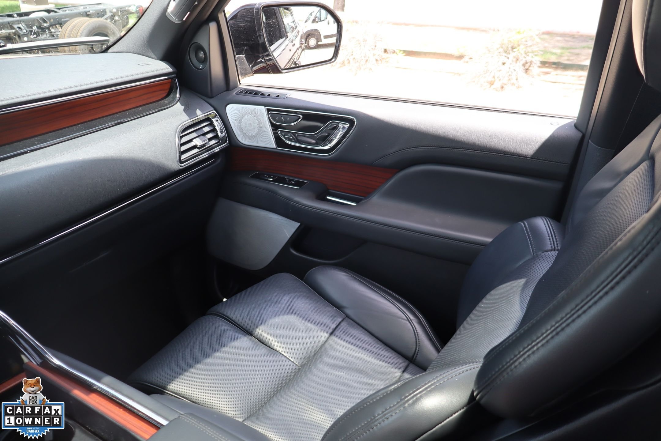 Used 2023 Diamond Lincoln Reserve image 23