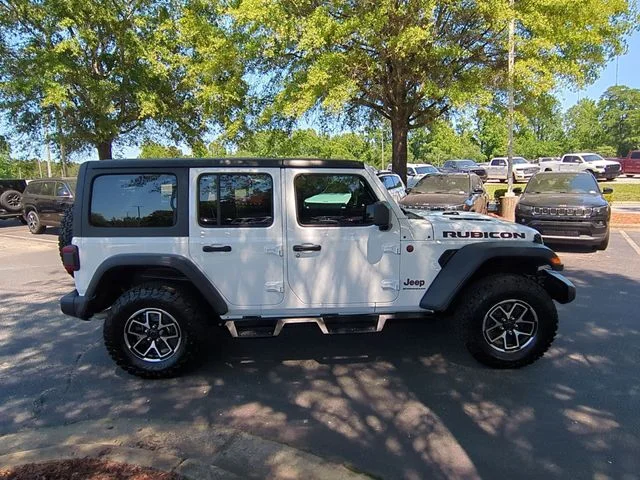 Used 2024 White Jeep Rubicon image 6