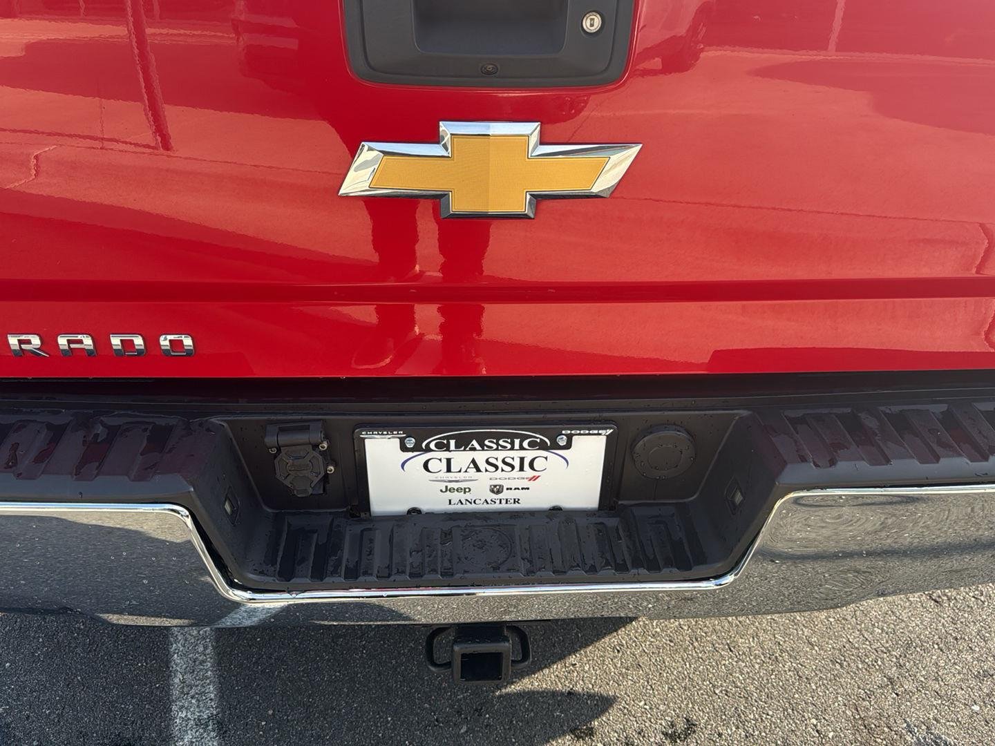 Used 2018 Red Hot Chevrolet LT image 18