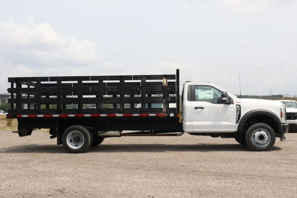 2026 Ford F-550 Super Duty Chassis Cab XL - Photo 10