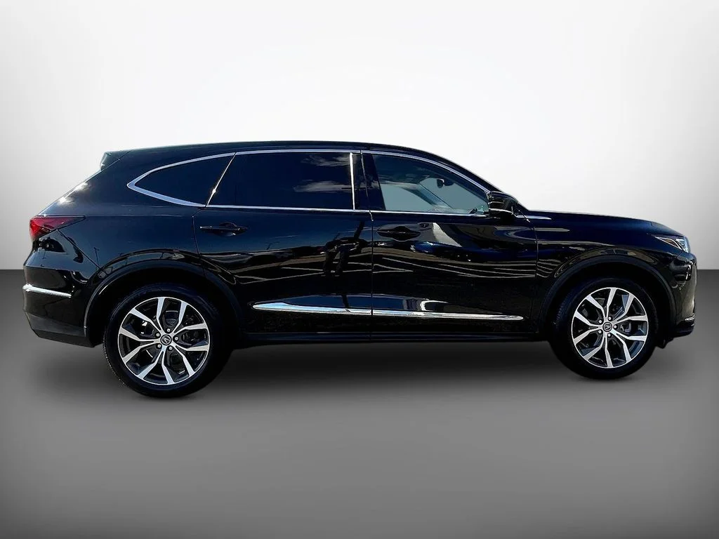 Used 2023 Black Acura Technology image 8