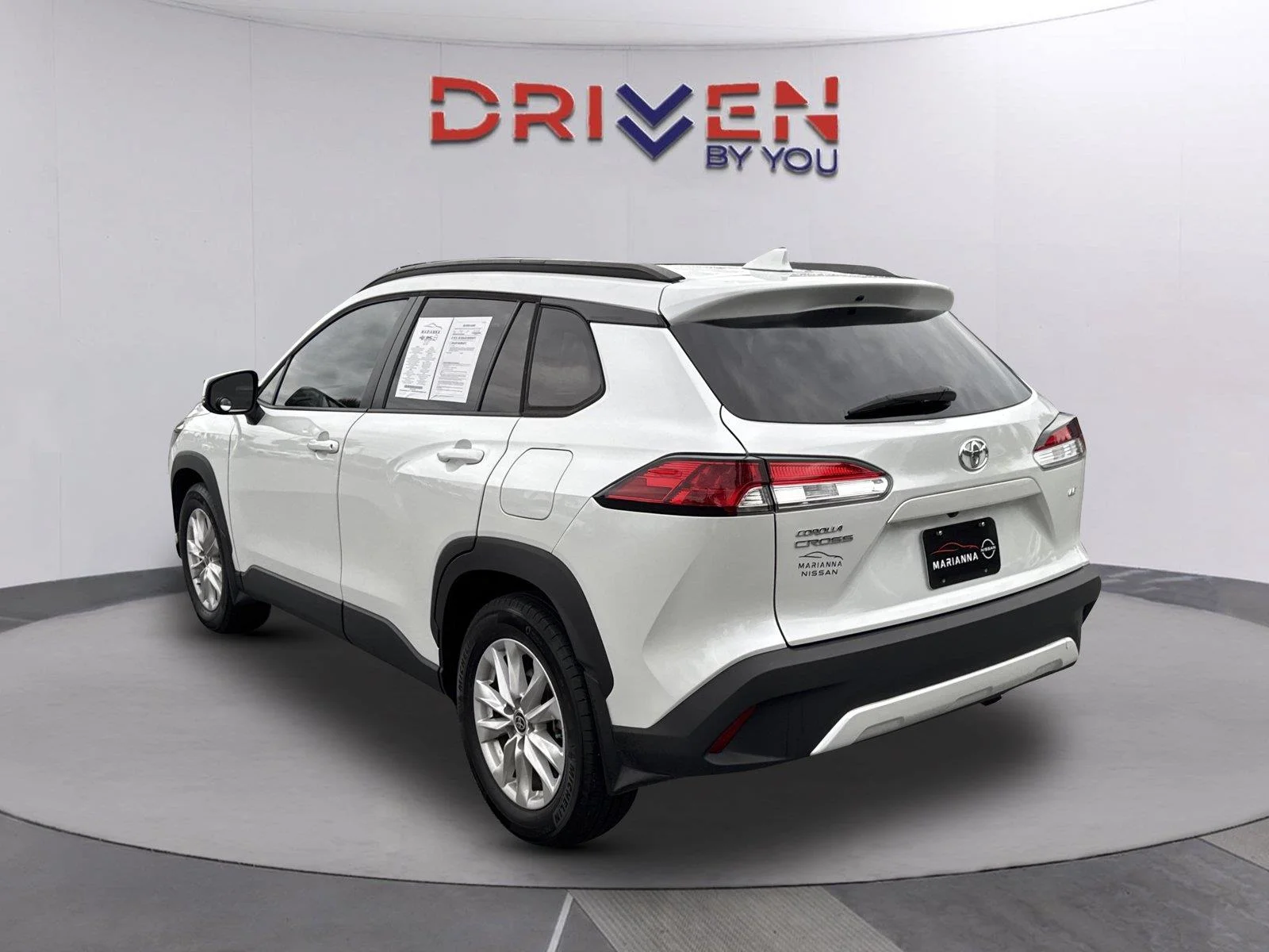 Used 2024 Wind Chill Pearl Toyota LE image 5
