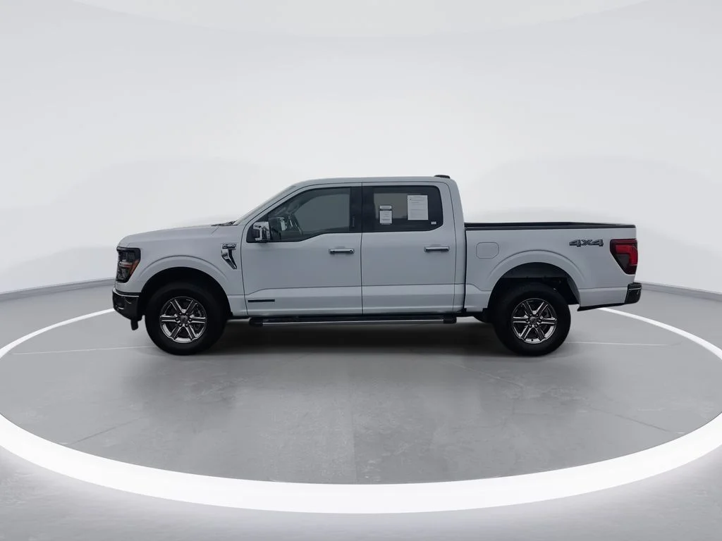 Used 2024 White Ford XLT image 5