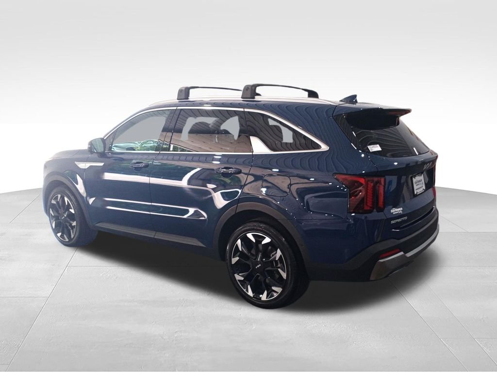 Used 2025 Black Kia SX image 4