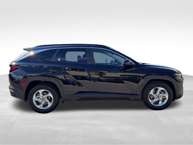 Used 2024 Black Hyundai SEL image 6