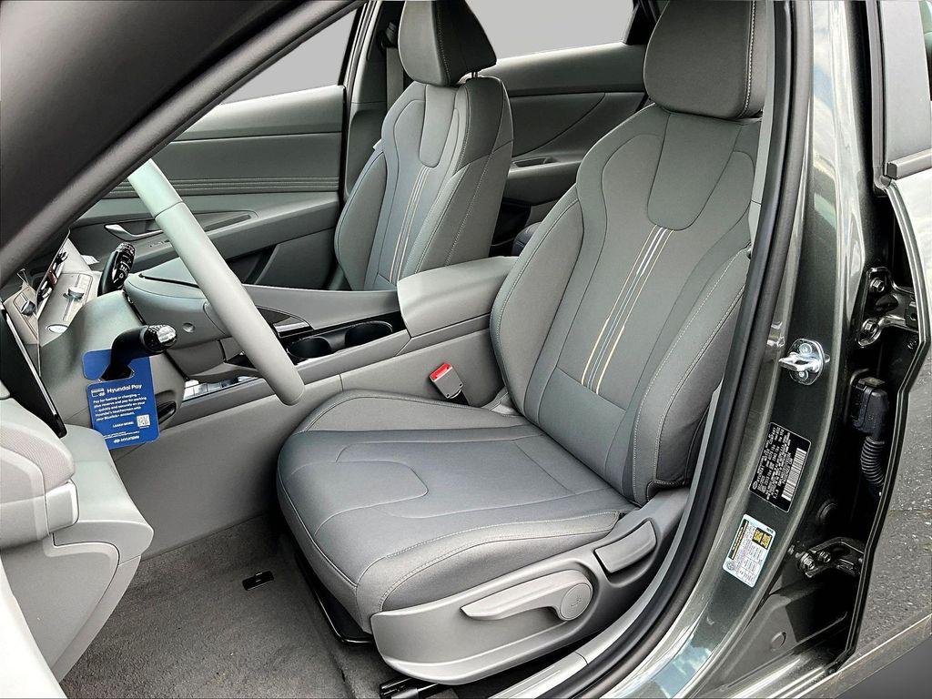 2026 Hyundai Elantra Blue - Photo 26