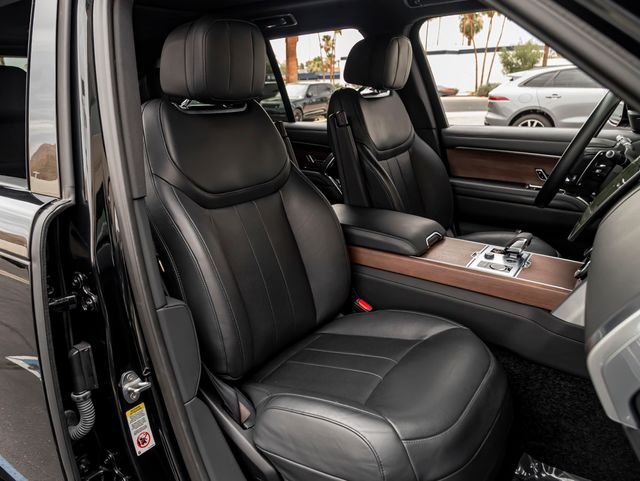 Used 2023 Santorini Black Metallic Land Rover SE image 31