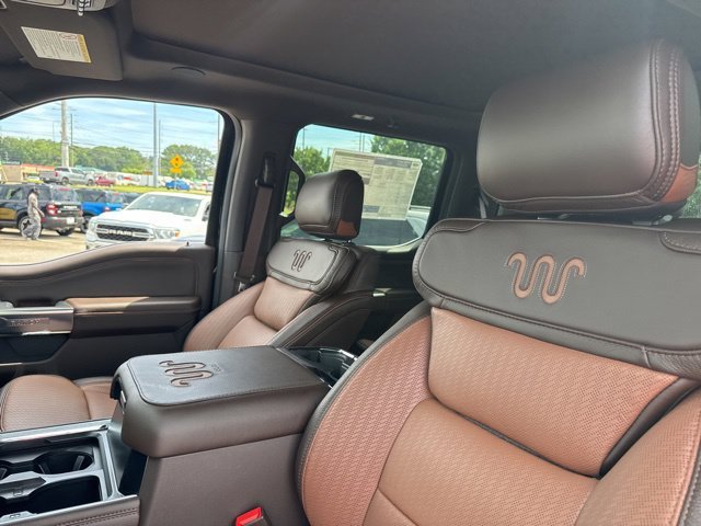 New 2026 Agate Black Metallic Ford King Ranch image 23