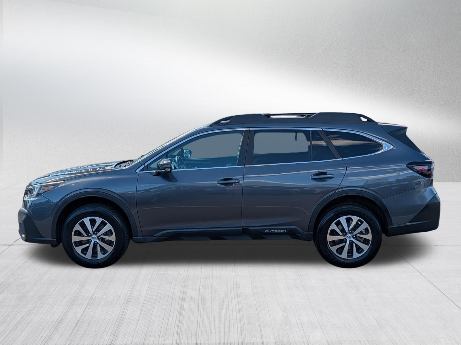 Used 2022 Magnetite Gray Metallic Subaru Premium image 4