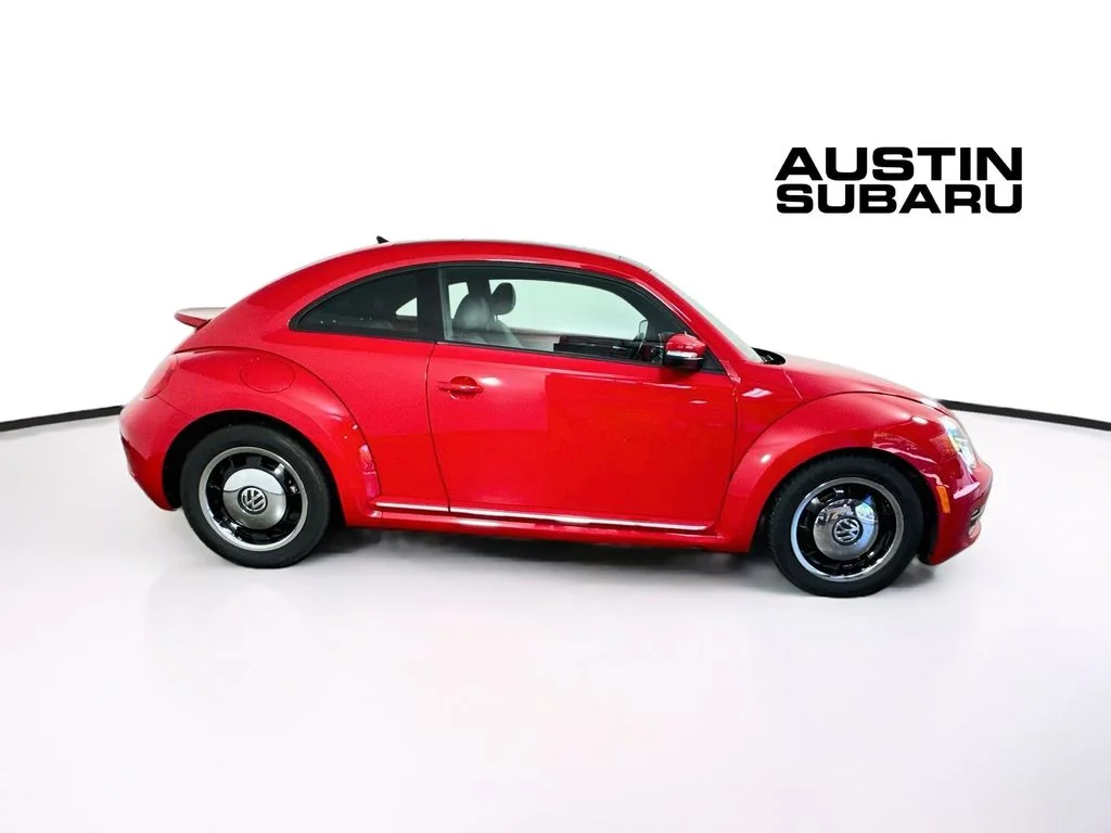 Used 2012 Red Volkswagen 2.5L image 8