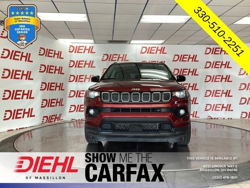 Used 2022 Red Jeep Latitude Lux image 3