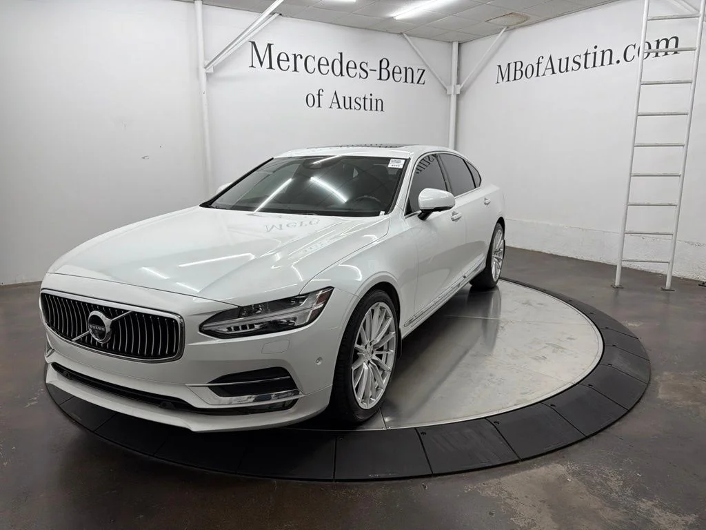 Used 2018  Volvo T6 Inscription image 3